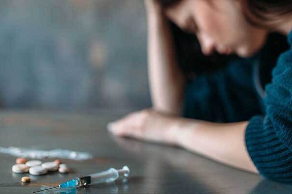 اعتیاد به مواد مخدر و تاثیر آن بر تیروئید